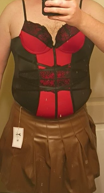 red corset brown skirt.png